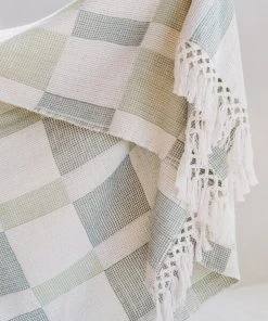 Zuahaza Home Goods Sumapaz Large Throw Blanket