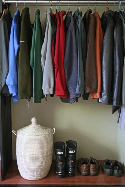 Swahili African Modern Medium Solid White Prayer Mat Hamper Swahili African Modern Medium Solid White Prayer Mat Hamper