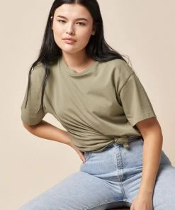 The Standard Stitch Boxy Crew - Sage