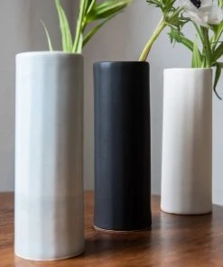 The Bright Angle Home Goods Bloom Porcelain Vase - Mica Black