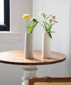 The Bright Angle Bloom Porcelain Vase - Silk White