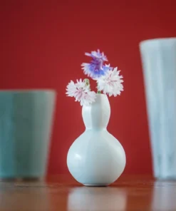 The Bright Angle Sprout Bud Porcelain Vase - Rosemary Green Home Goods