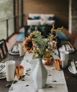 The Bright Angle Table Vase - Silk White