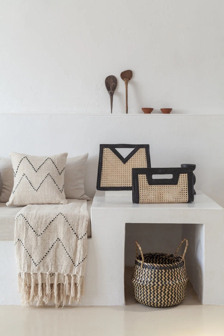 Village Thrive Black Zig Zag Blanket Home Goods Village Thrive Black Zig Zag Blanket Home Goods