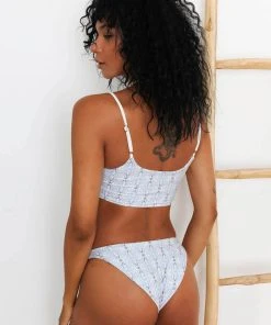 Wolven Reversible Ruched Recycled Swimsuit Top - Aquarius