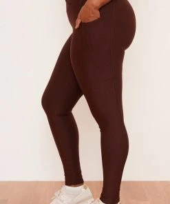 Wolven Recycled Crossover Pocket Legging - Chai Activewear + Athleisure