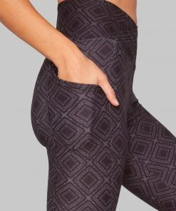 Wolven Activewear + Athleisure Crossover Recycled Legging With Pockets - Summit 7 Wolven Activewear + Athleisure Crossover Recycled Legging With Pockets - Summit
