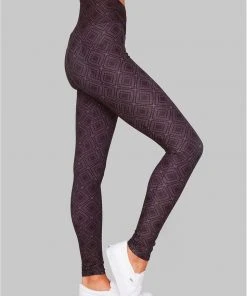 Wolven Activewear + Athleisure Crossover Recycled Legging With Pockets - Summit 4 Wolven Activewear + Athleisure Crossover Recycled Legging With Pockets - Summit