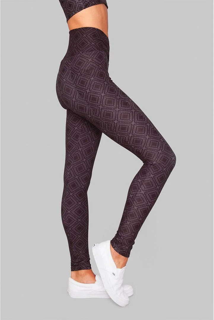 Wolven Activewear + Athleisure Crossover Recycled Legging With Pockets - Summit Wolven Activewear + Athleisure Crossover Recycled Legging With Pockets - Summit