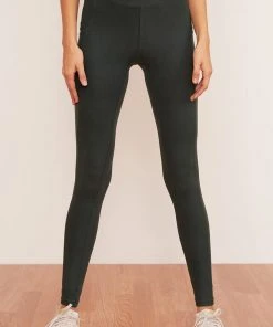 Wolven Recycled Crossover Pocket Legging - Thyme Activewear + Athleisure