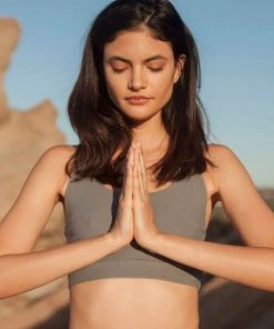 Wolven Activewear + Athleisure Recycled Yoga Top - Wolf Gray