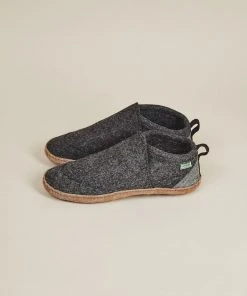 Kyrgies Women's Wool Tengries Slippers - Charcoal