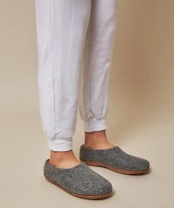 Kyrgies Women's Molded Sole High Back Wool Slippers - Gray