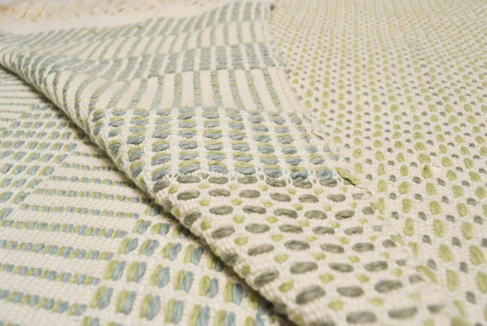 Zuahaza Feijoa Throw Blanket Zuahaza Feijoa Throw Blanket